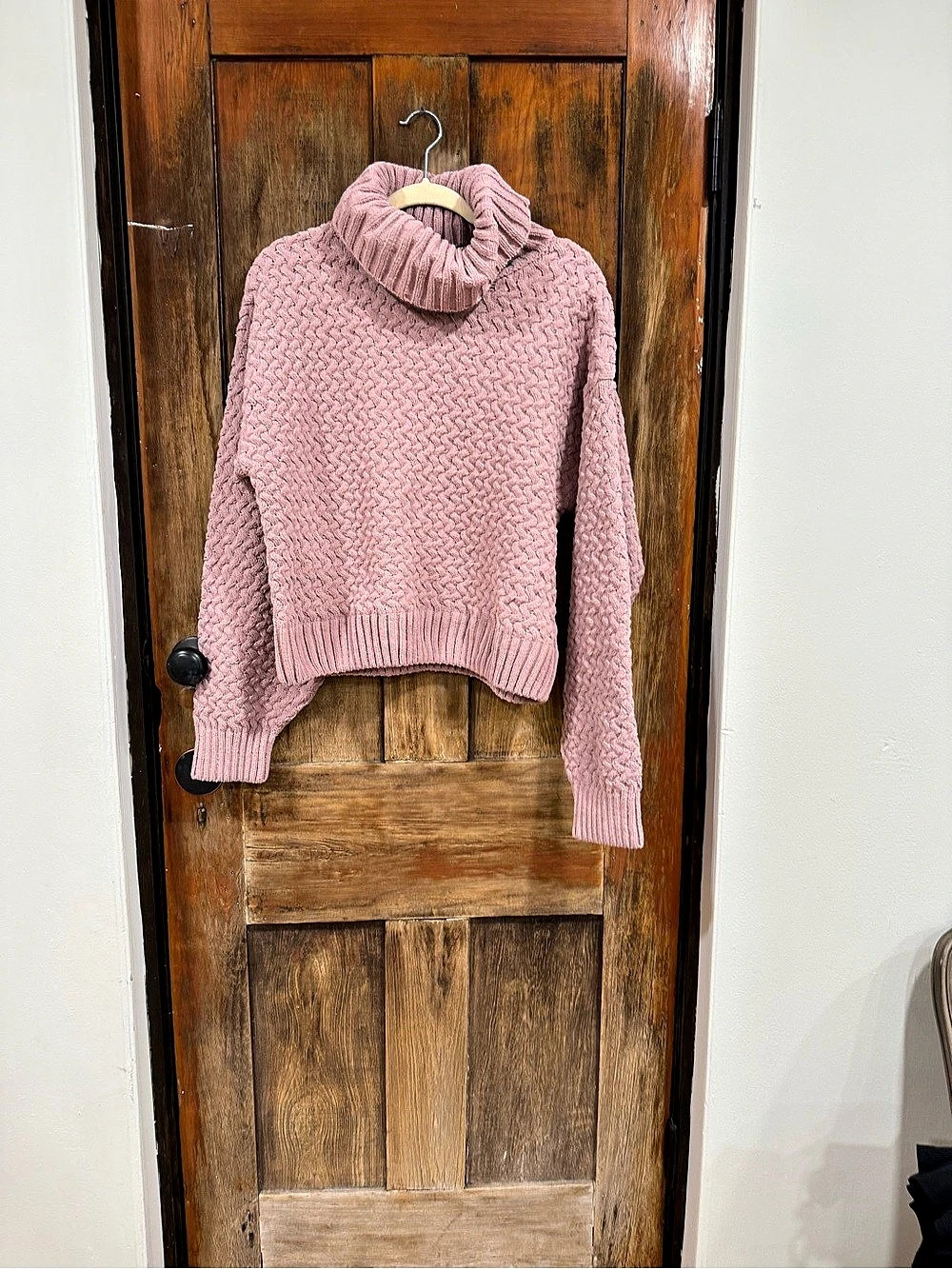 OLIVE+OAK Cowl Neck Sweater in Pink Large Like New